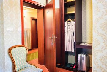 Фото номера Двухместный номер с 2 отдельными кроватями Отель Hotel Amax Family Rest &amp; SPA г. Миколайки 11