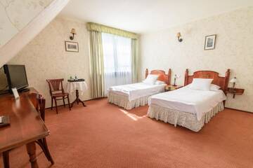 Фото номера Двухместный номер с 2 отдельными кроватями Отель Hotel Amax Family Rest &amp; SPA г. Миколайки 3